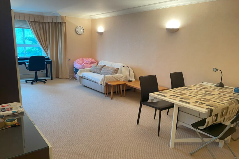 Wrights Lane, London W8 2 bed flat to rent - £3,750 pcm (£865 pw)