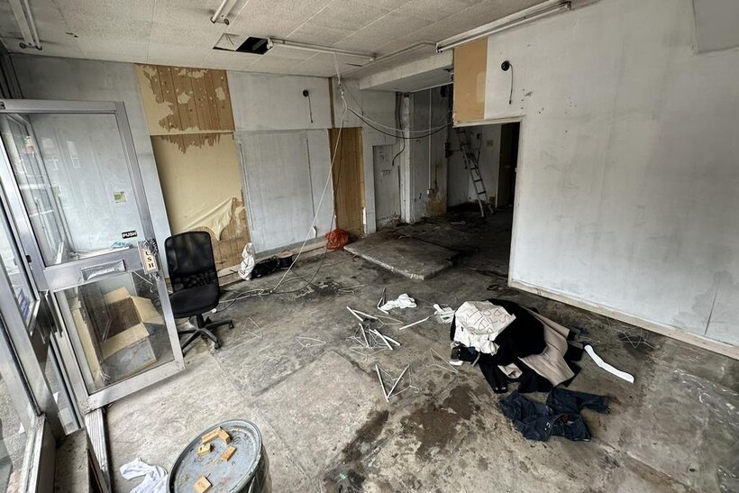 Grove Road, Mitcham CR4 Property to rent - £834 pcm (£192 pw)