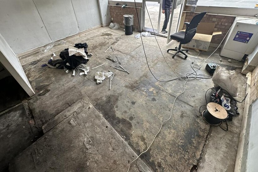 Grove Road, Mitcham CR4 Property to rent - £834 pcm (£192 pw)