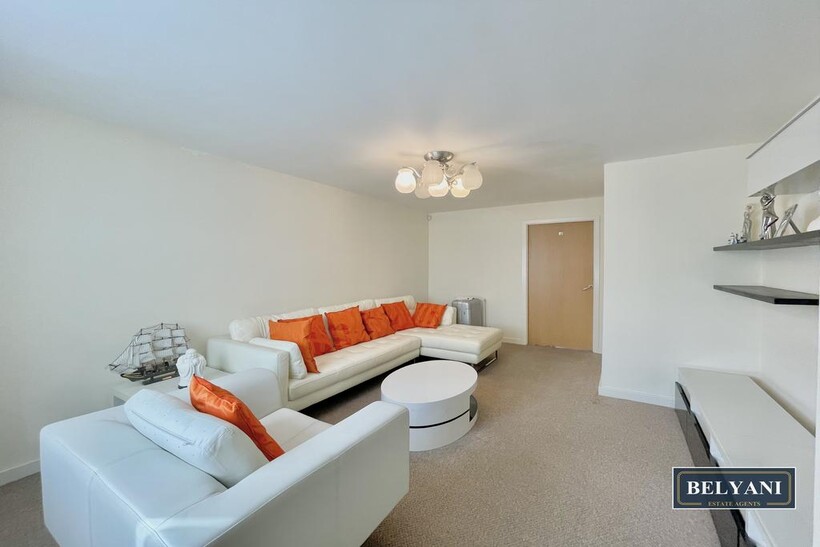Bilsborrow Road, Manchester M14 3 bed house to rent - £1,450 pcm (£335 pw)
