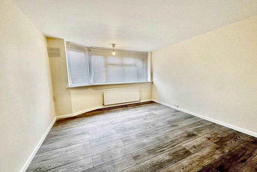 Meadway, Barnet EN5 2 bed apartment to rent - £1,750 pcm (£404 pw)