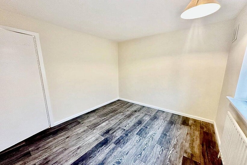 Meadway, Barnet EN5 2 bed apartment to rent - £1,750 pcm (£404 pw)