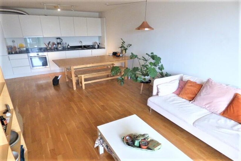 Adelaide Wharf,  Queensbridge Road... 2 bed apartment to rent - £2,600 pcm (£600 pw)