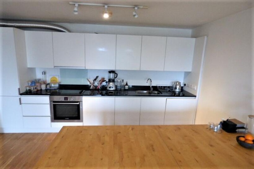 Adelaide Wharf,  Queensbridge Road... 2 bed apartment to rent - £2,600 pcm (£600 pw)