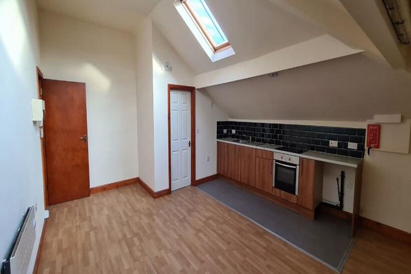259 Dewsbury Road, Leeds LS11 1 bed flat to rent - £600 pcm (£138 pw)