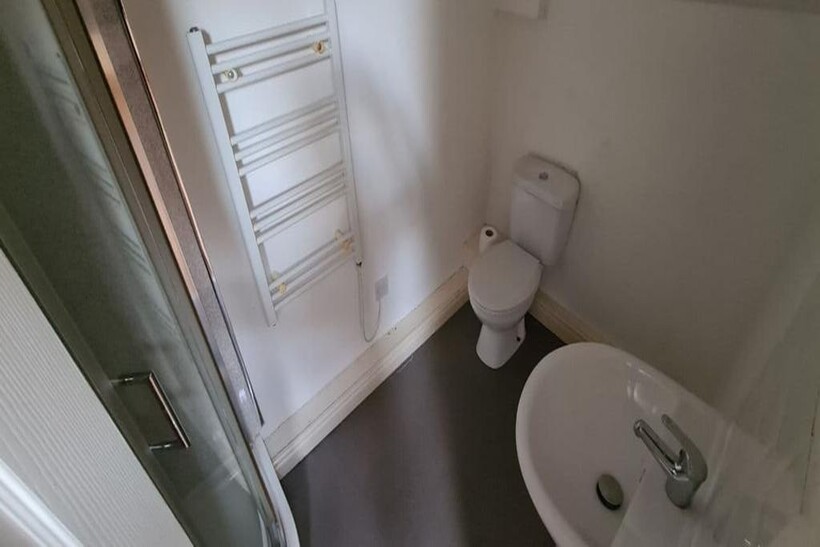 259 Dewsbury Road, Leeds LS11 1 bed flat to rent - £600 pcm (£138 pw)
