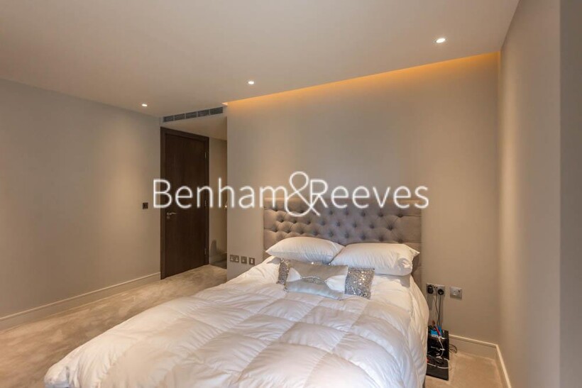 Regatta Lane, Hammersmith W6 2 bed apartment to rent - £4,500 pcm (£1,038 pw)
