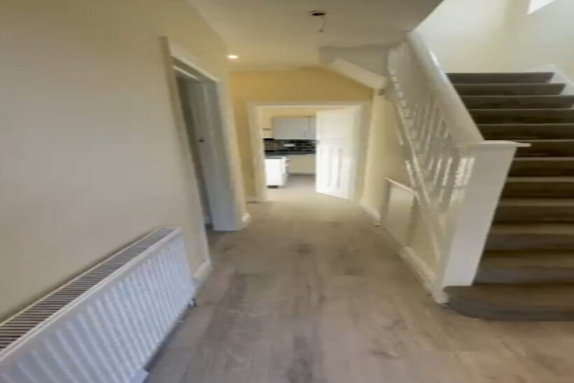 Hounslow TW3 4 bed detached house to rent - £2,400 pcm (£554 pw)