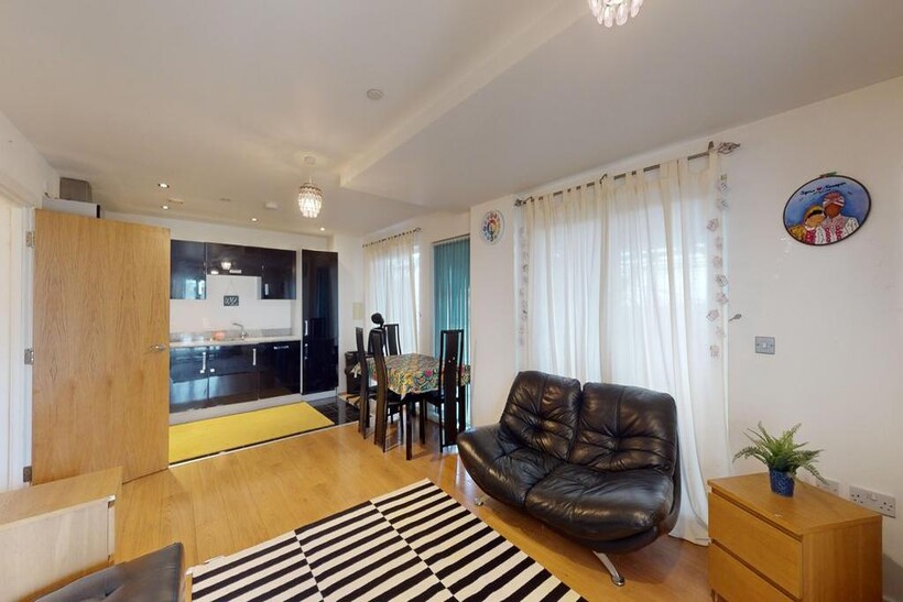 Barge Walk, Greenwich, London, SE10 2 bed apartment to rent - £2,100 pcm (£485 pw)