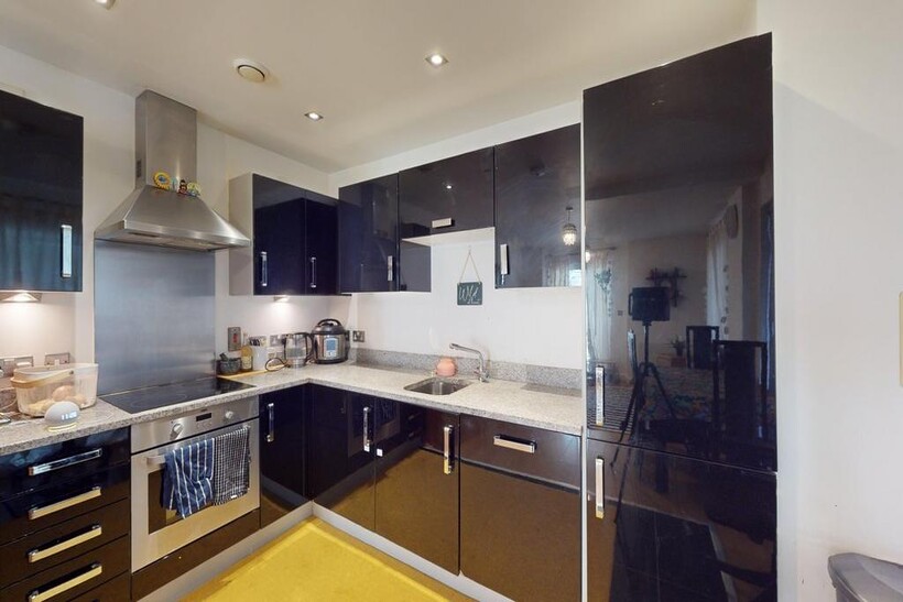 Barge Walk, Greenwich, London, SE10 2 bed apartment to rent - £2,100 pcm (£485 pw)