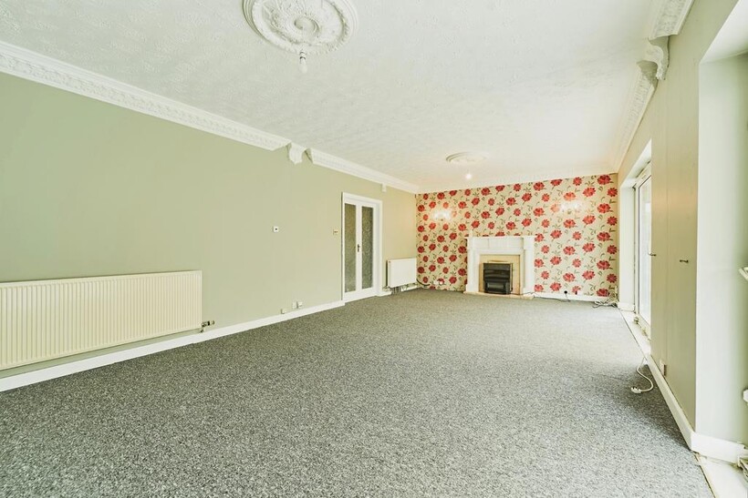 Goldthorn Hill, Wolverhampton WV2 3 bed detached bungalow to rent - £1,495 pcm (£345 pw)