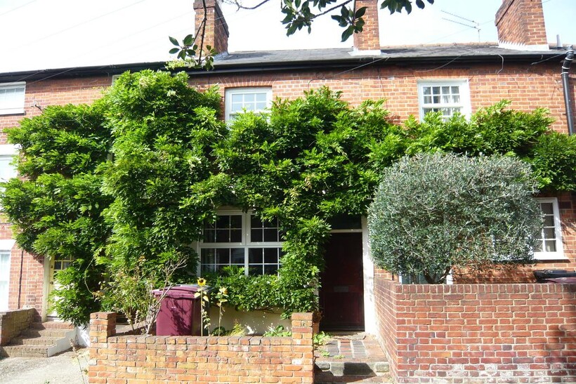 St. Johns Road, Reading RG1 2 bed terraced house to rent - £1,495 pcm (£345 pw)