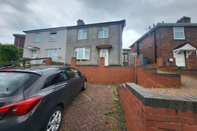 Highview Street, Dudley DY2 3 bed semi-detached house to rent - £1,150 pcm (£265 pw)