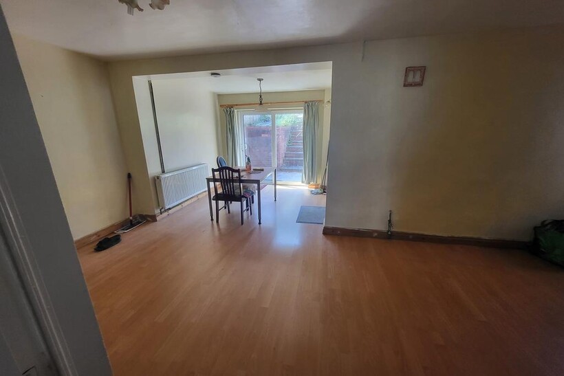 Highview Street, Dudley DY2 3 bed semi-detached house to rent - £1,150 pcm (£265 pw)