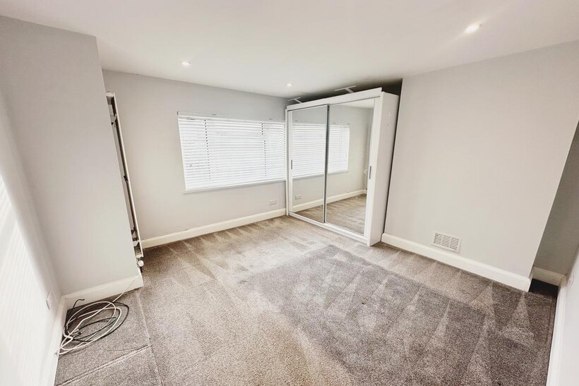 Welbeck Avenue, Hove BN3 3 bed flat to rent - £1,850 pcm (£427 pw)
