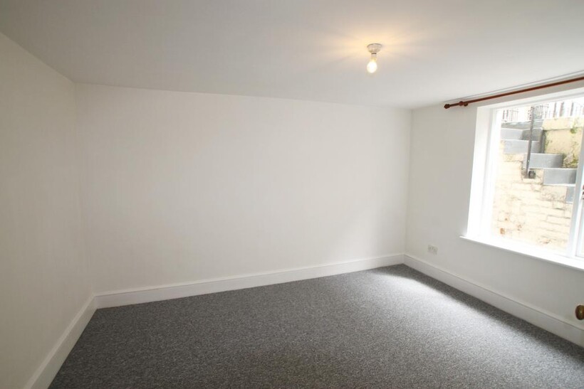 Bloomsbury Place, Brighton BN2 1 bed flat to rent - £1,250 pcm (£288 pw)