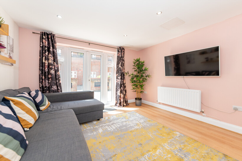 The Picture House, Reading, RG1 1 bed apartment to rent - £2,500 pcm (£577 pw)