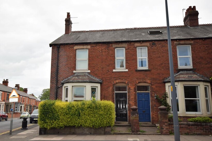 Well presented shared house available to rent in