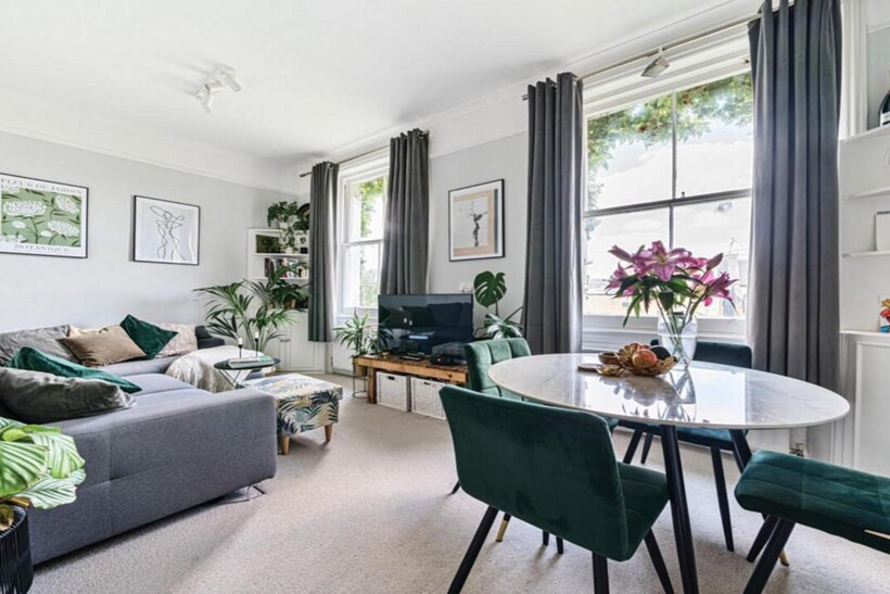 Earl's Court Square, London, SW5 3 bed apartment to rent - £8,493 pcm (£1,960 pw)