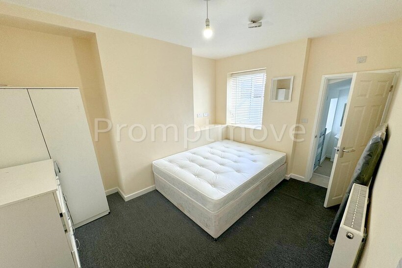 Midland Road Luton LU2 0BL House share to rent - £600 pcm (£138 pw)