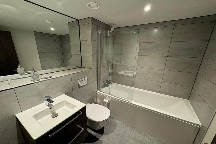 Broad Street, Birmingham B15 2 bed apartment to rent - £1,800 pcm (£415 pw)