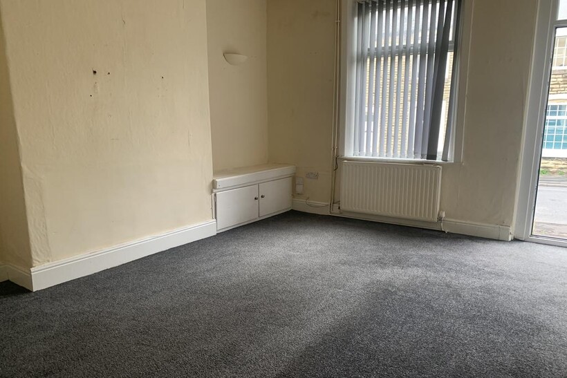 Reed Street, Burnley BB11 2 bed terraced house to rent - £450 pcm (£104 pw)