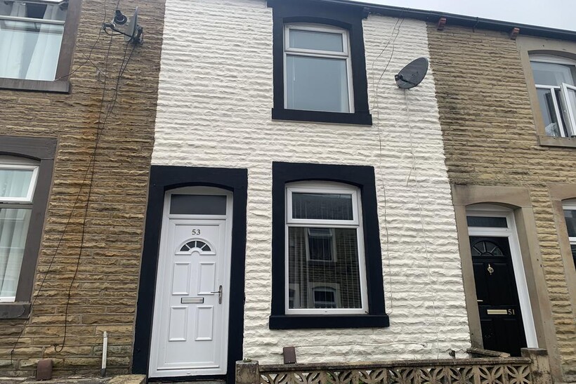Reed Street, Burnley BB11 2 bed terraced house to rent - £450 pcm (£104 pw)