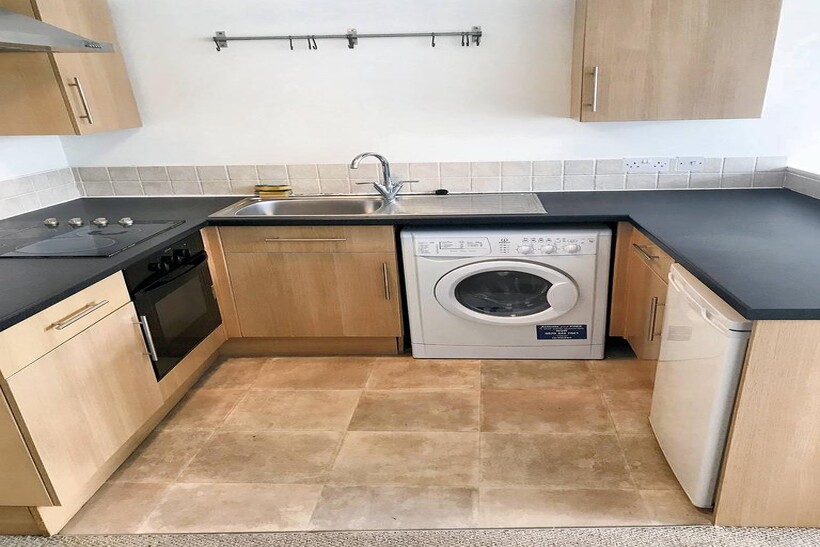 St. Helens Road, Swansea SA1 1 bed flat to rent - £750 pcm (£173 pw)