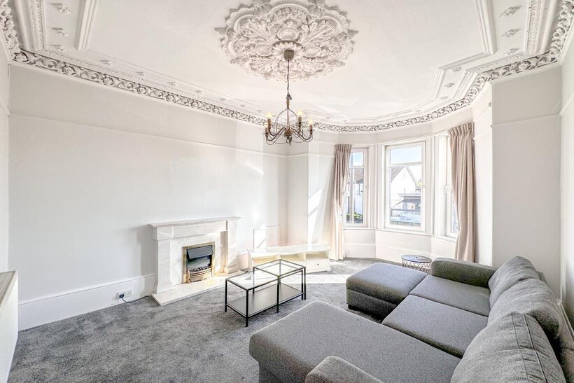 MAIN STREET, UDDINGSTON G71 2 bed flat to rent - £895 pcm (£207 pw)