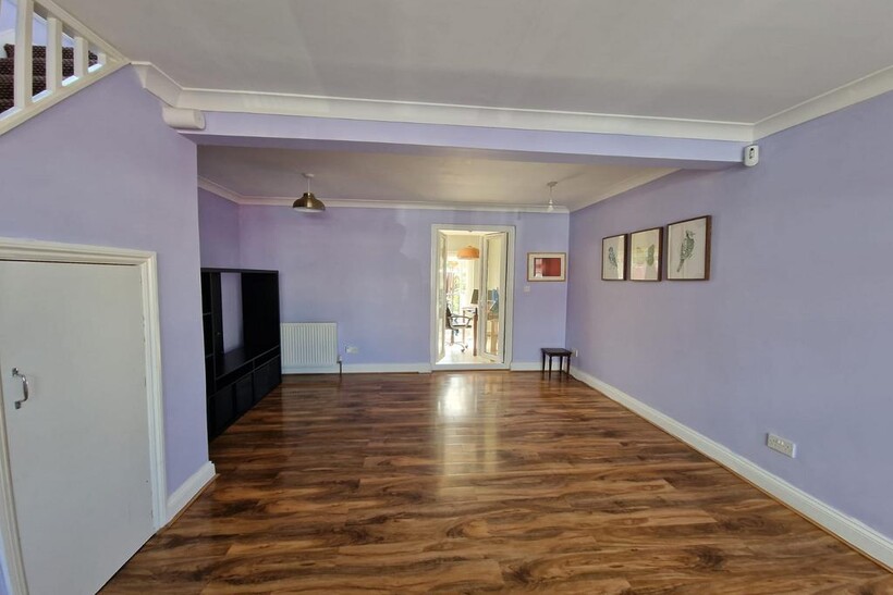 Malvern Road, Hayes UB3 2 bed terraced house to rent - £2,200 pcm (£508 pw)