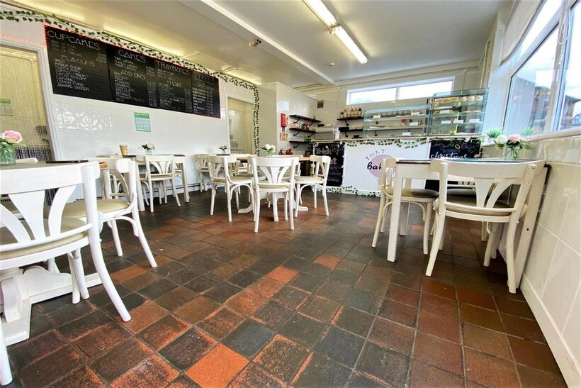 Shrewsbury Road, Cockshutt. Property to rent - £750 pcm (£173 pw)