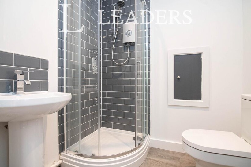 Room 4, Adams Hill, 32 1 bed in a house share to rent - £530 pcm (£122 pw)