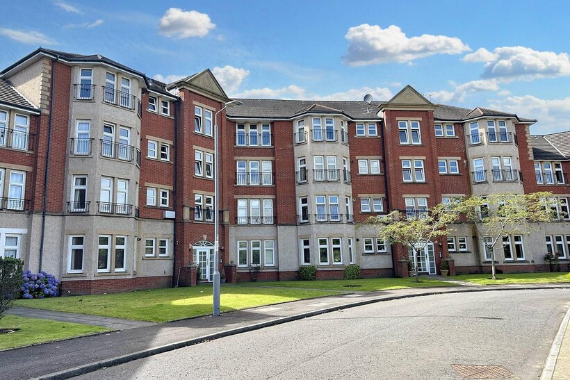 Mill Brae Court, Ayr KA7 2 bed flat to rent - £825 pcm (£190 pw)