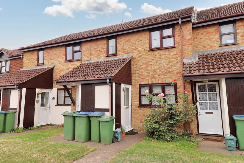 Walton Park, Walton-on-Thames KT12 1 bed ground floor maisonette to rent - £1,195 pcm (£276 pw)