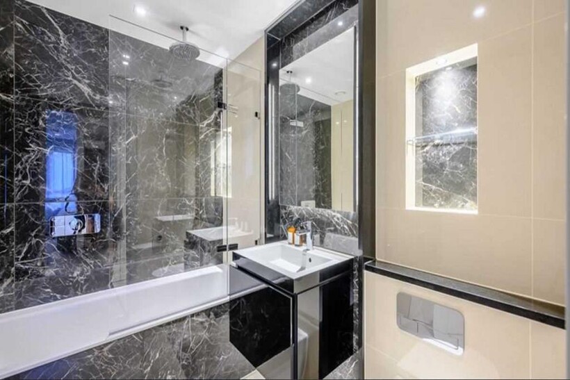 London W2 3 bed apartment to rent - £9,048 pcm (£2,088 pw)