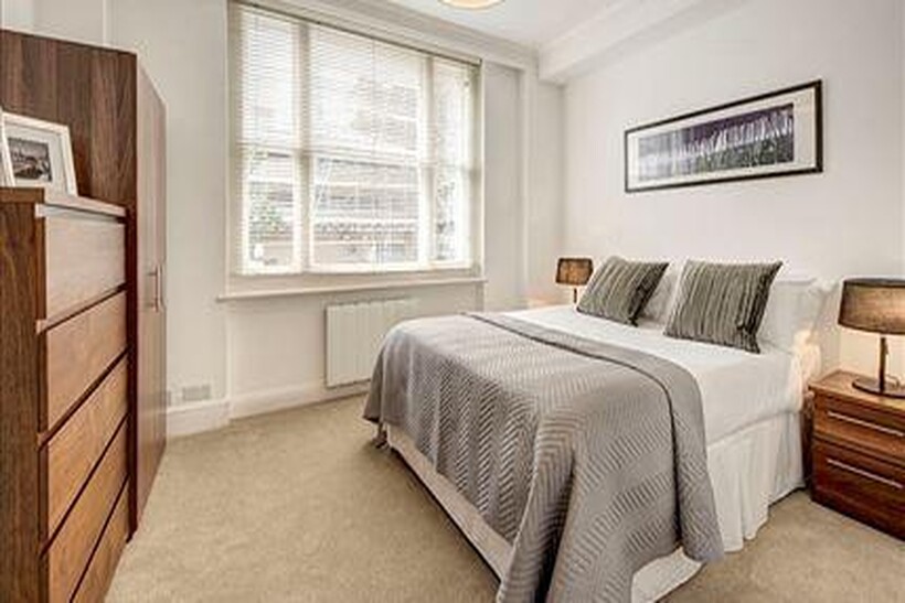 London W1J 2 bed apartment to rent - £5,417 pcm (£1,250 pw)