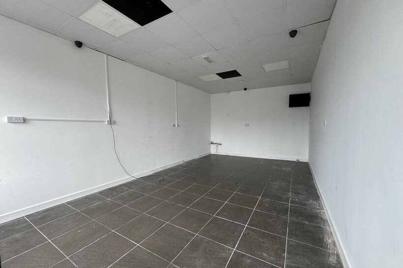 Rolfe Street,  Smethwick, B66 Property to rent - £550 pcm (£127 pw)