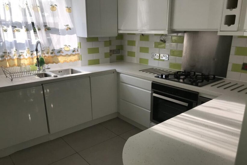 Lansdowne Road, Croydon CR0 1 bed in a flat share to rent - £900 pcm (£208 pw)