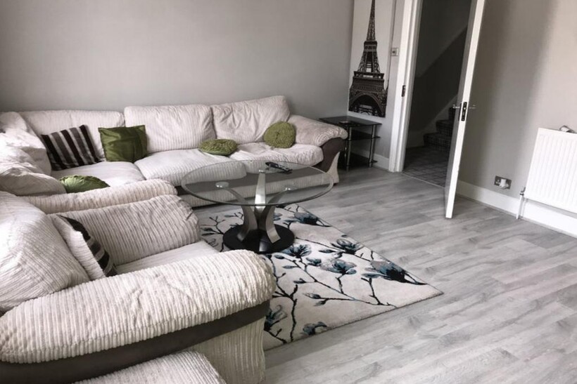 Lansdowne Road, Croydon CR0 1 bed in a flat share to rent - £900 pcm (£208 pw)