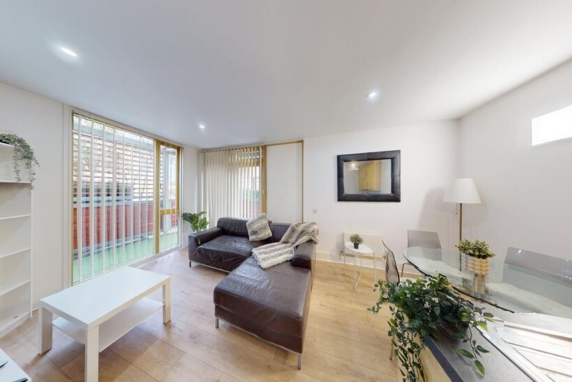 Greenroof Way, Greenwich, LONDON, SE10 2 bed apartment to rent - £1,950 pcm (£450 pw)