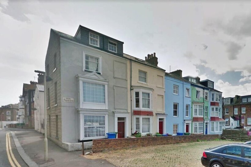 5 Peel Terrace, Scarborough YO12 2 bed maisonette to rent - £575 pcm (£133 pw)