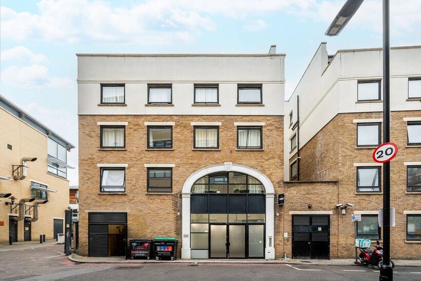Basing Place, Shoreditch, London, E2 2 bed flat to rent - £5,000 pcm (£1,154 pw)