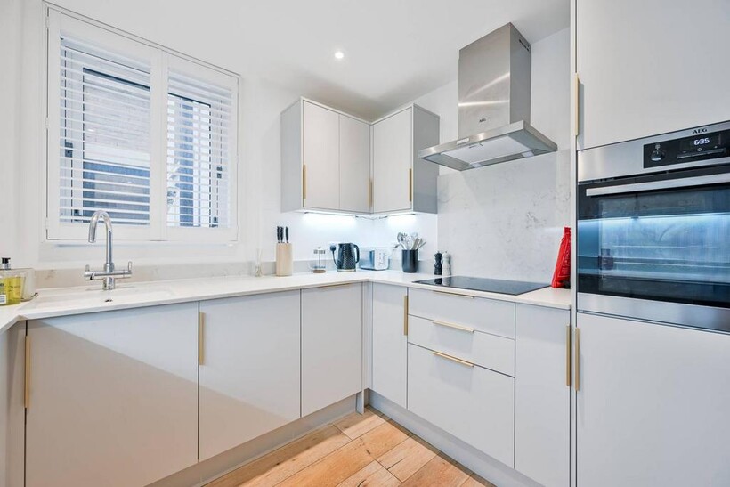 Basing Place, Shoreditch, London, E2 2 bed flat to rent - £5,000 pcm (£1,154 pw)