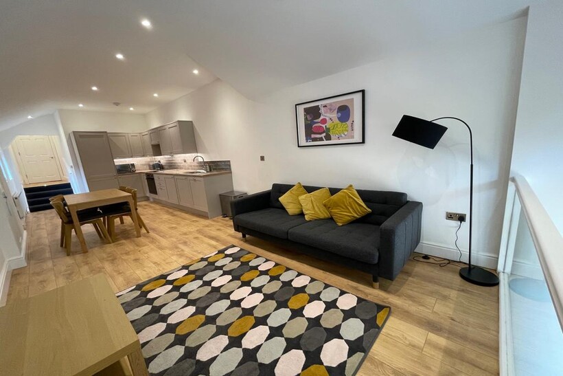 High Street, Harrow-On-The-Hill 2 bed apartment to rent - £3,250 pcm (£750 pw)