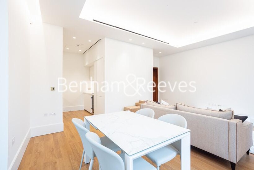 Lancer Square, Kensington W8 1 bed apartment to rent - £5,750 pcm (£1,327 pw)