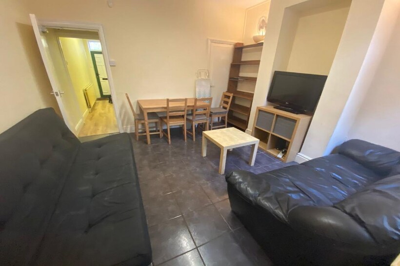 Nottingham NG7 5 bed house share to rent - £543 pcm (£125 pw)