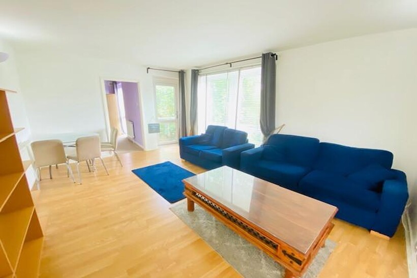 Kenton Road, Harrow HA1 3 bed flat to rent - £2,250 pcm (£519 pw)