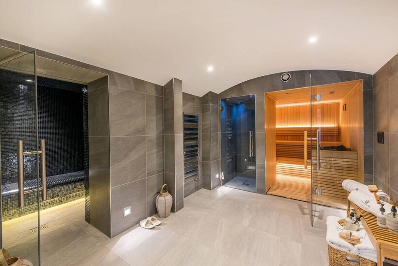 Holborn Close, Mill Hill, London, NW7 4 bed house to rent - £39,000 pcm (£9,000 pw)