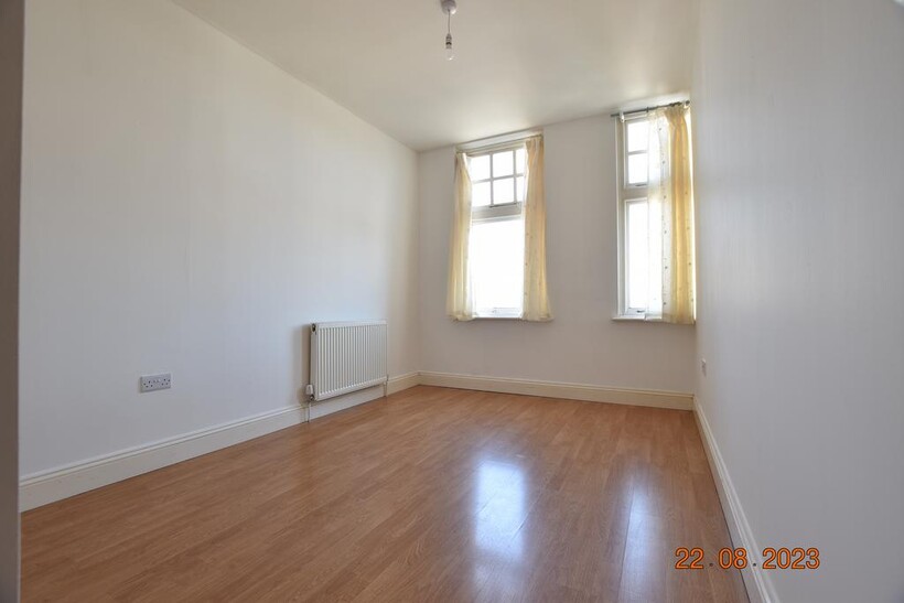 Guildford Street, Luton LU1 1 bed flat to rent - £975 pcm (£225 pw)