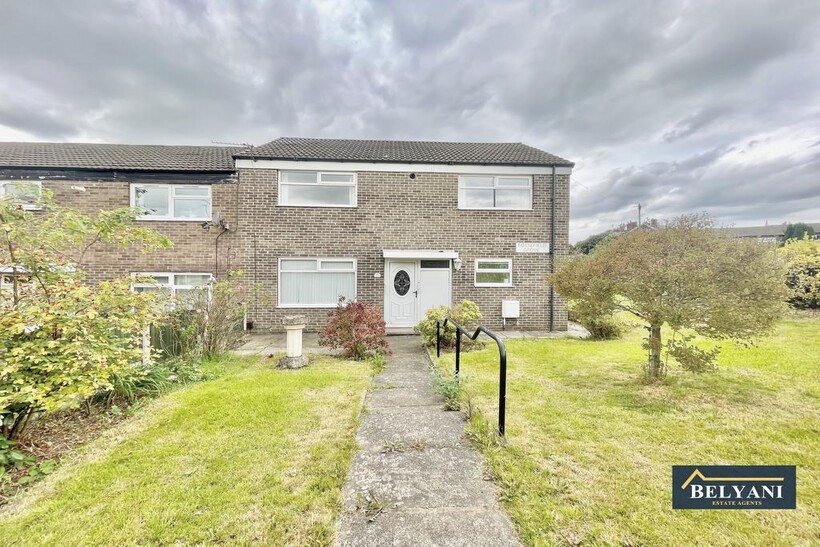 Rossefield Grove, Leeds LS13 4 bed terraced house to rent - £1,495 pcm (£345 pw)